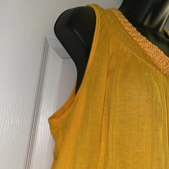 St John’s Bay Tank top - Picture 4 of 6